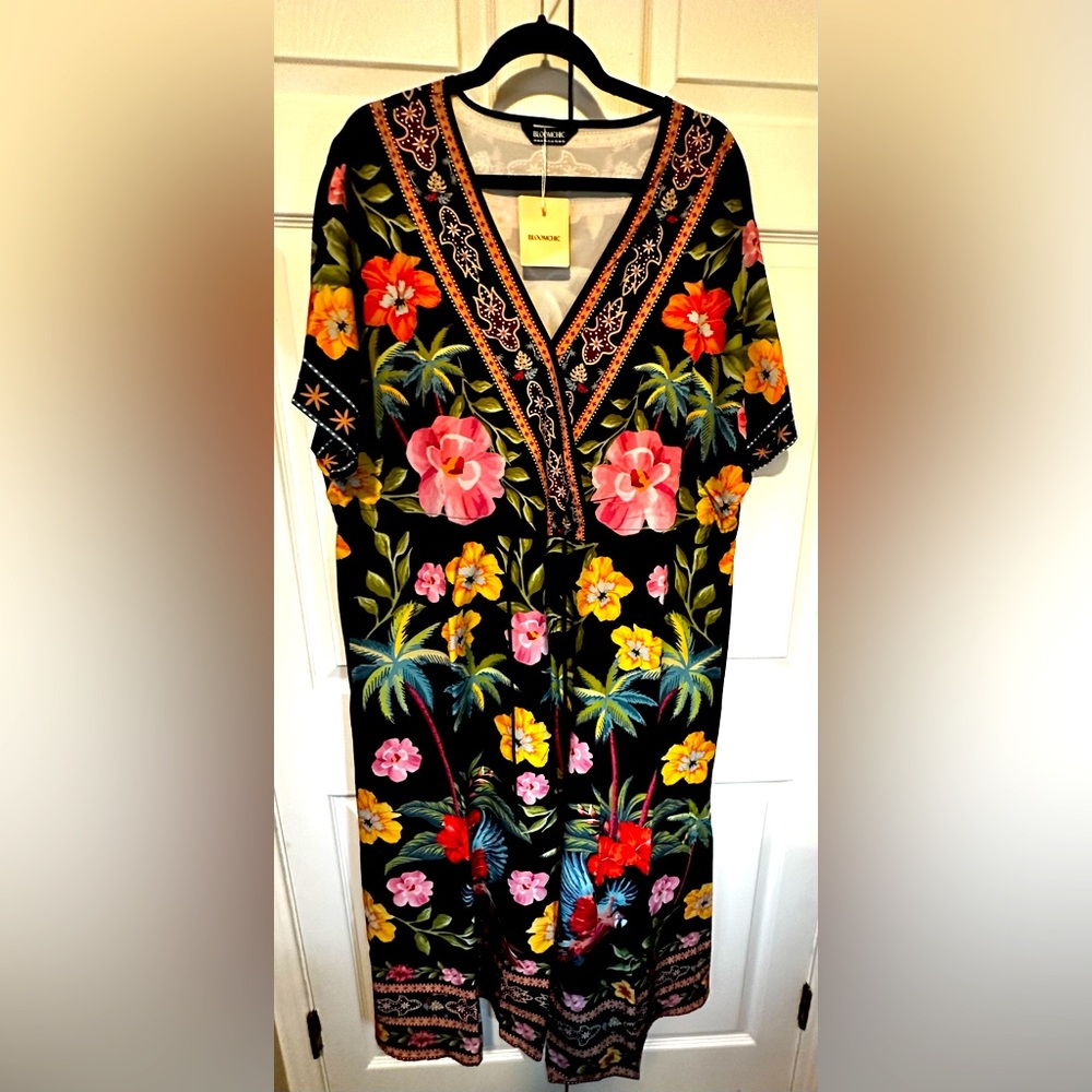 BloomChic black tropical dress NWT